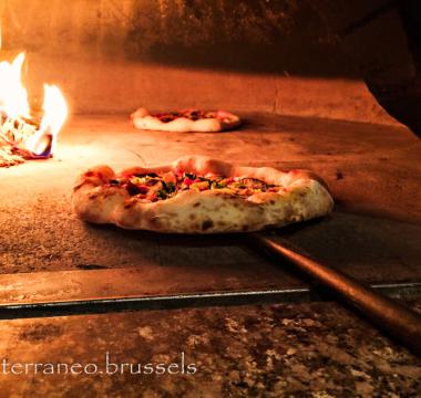 pizza au four de bois